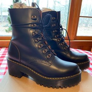 Dr Martens Leona size 8 black platform boots